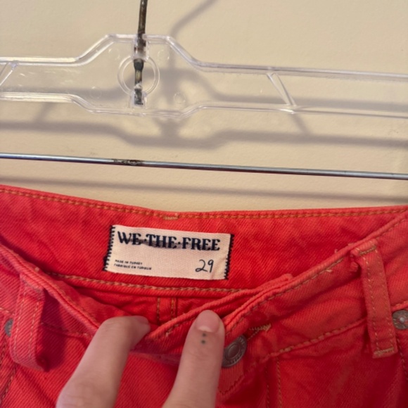 NWT FREE PEOPLE WATERFALLS BAGGY WIDE LEG DENIM JEANS - SIZE 29 - Picture 10 of 11